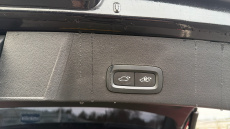 Volvo XC40 2.0 B4P Plus Dark 5dr Auto Petrol Estate